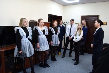 ​Экскурсия школьников в городскую администрацию