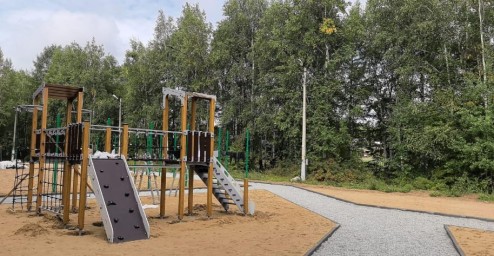 В Тынде продолжается благоустройство общественной территории по президентскому нацпроекту